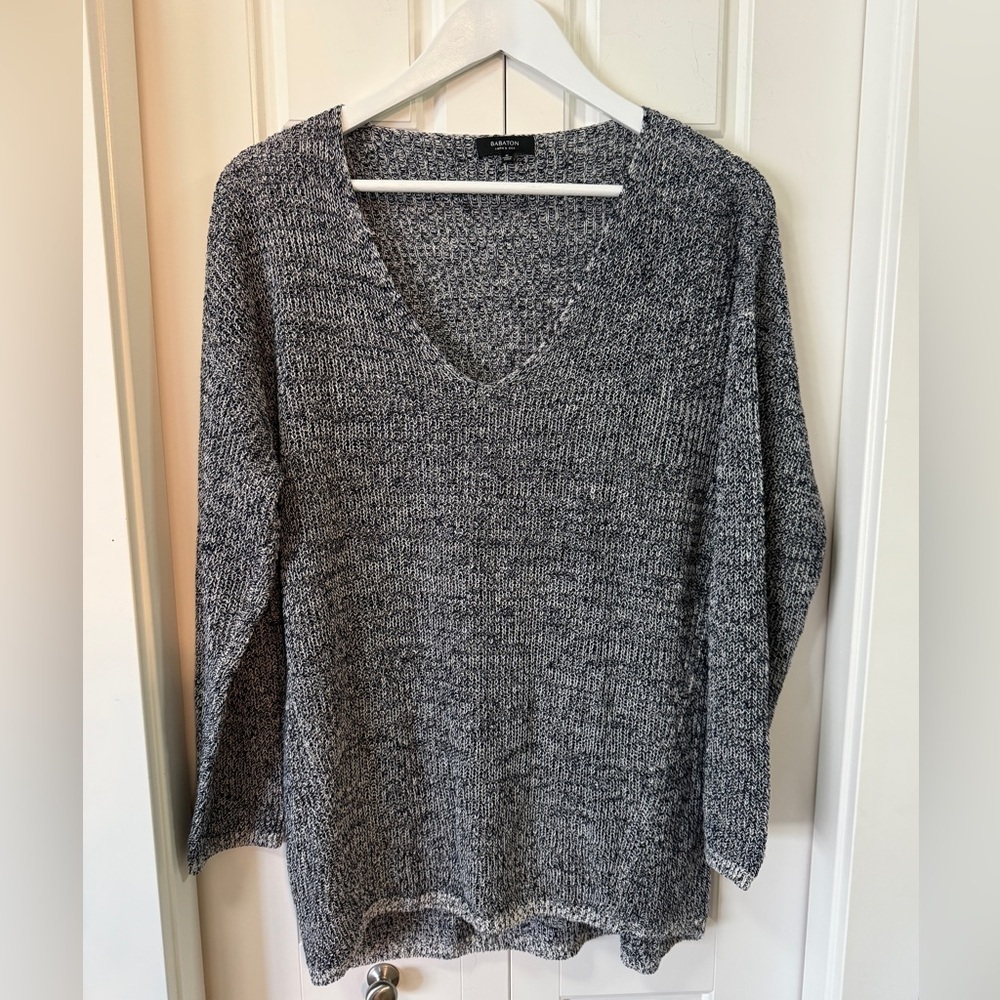 Aritzia Babaton V Neck Sweater Linen Silk Blend | Medium
